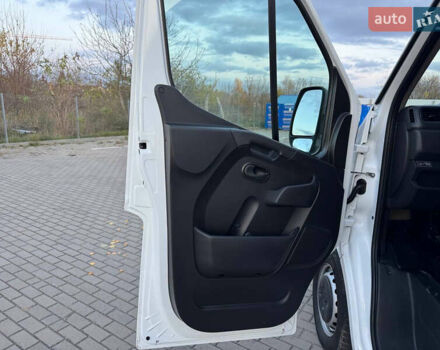 Білий Рено Мастєр, об'ємом двигуна 0 л та пробігом 193 тис. км за 21900 $, фото 72 на Automoto.ua