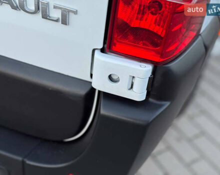 Білий Рено Мастєр, об'ємом двигуна 0 л та пробігом 193 тис. км за 21900 $, фото 48 на Automoto.ua