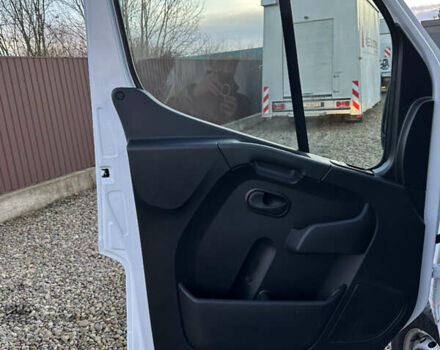 Белый Рено Мастер, объемом двигателя 2.3 л и пробегом 226 тыс. км за 27000 $, фото 16 на Automoto.ua