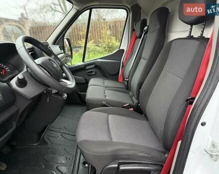 Белый Рено Мастер, объемом двигателя 2.3 л и пробегом 87 тыс. км за 27800 $, фото 14 на Automoto.ua