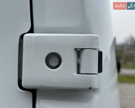 Белый Рено Мастер, объемом двигателя 2.3 л и пробегом 195 тыс. км за 22100 $, фото 18 на Automoto.ua