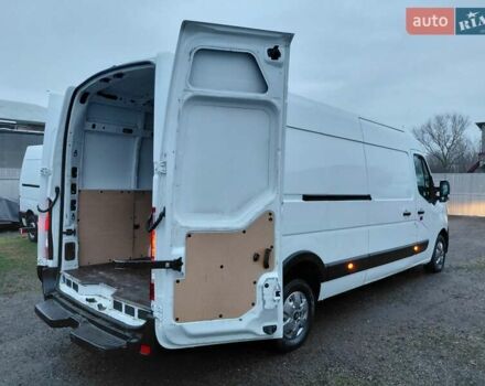 Белый Рено Мастер, объемом двигателя 2.3 л и пробегом 92 тыс. км за 25000 $, фото 16 на Automoto.ua