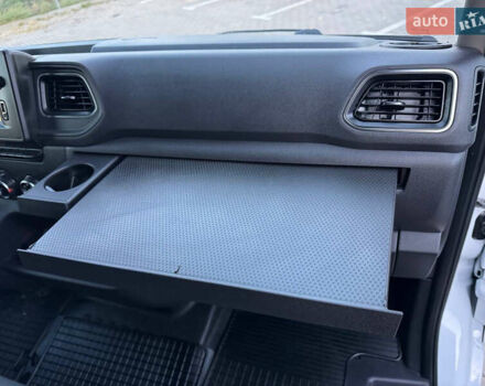 Білий Рено Мастєр, об'ємом двигуна 0 л та пробігом 193 тис. км за 21900 $, фото 68 на Automoto.ua