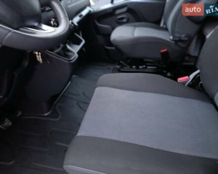 Белый Рено Мастер, объемом двигателя 2.3 л и пробегом 288 тыс. км за 21999 $, фото 21 на Automoto.ua