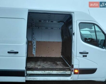 Белый Рено Мастер, объемом двигателя 2.3 л и пробегом 92 тыс. км за 25000 $, фото 14 на Automoto.ua