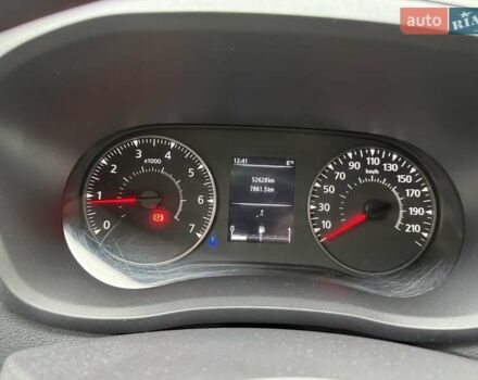 Белый Рено Мастер, объемом двигателя 2.3 л и пробегом 53 тыс. км за 28000 $, фото 8 на Automoto.ua