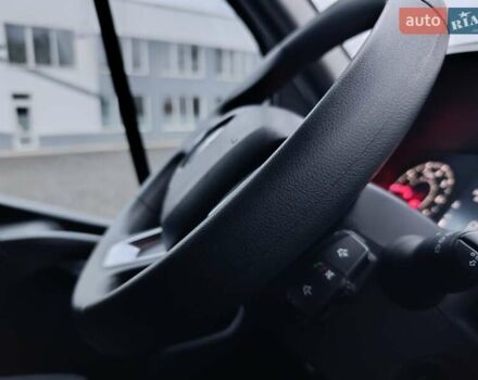 Белый Рено Мастер, объемом двигателя 2.3 л и пробегом 288 тыс. км за 21999 $, фото 28 на Automoto.ua