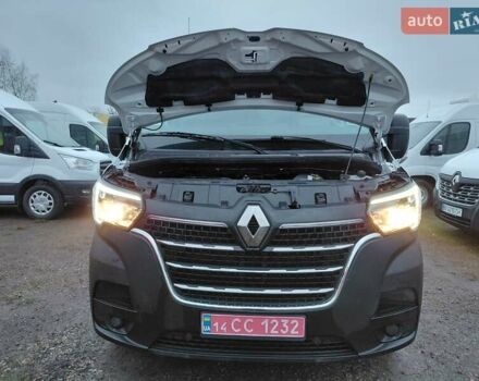 Белый Рено Мастер, объемом двигателя 2.3 л и пробегом 92 тыс. км за 25000 $, фото 11 на Automoto.ua