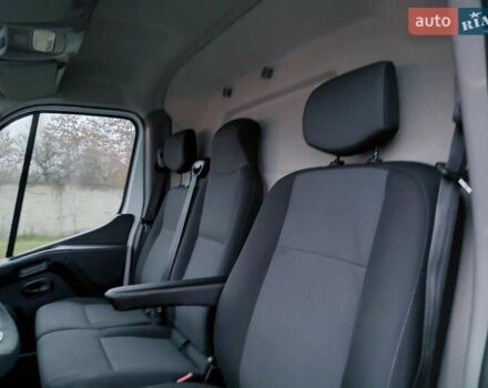 Белый Рено Мастер, объемом двигателя 2.3 л и пробегом 92 тыс. км за 25000 $, фото 51 на Automoto.ua