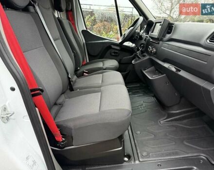 Белый Рено Мастер, объемом двигателя 2.3 л и пробегом 87 тыс. км за 27800 $, фото 17 на Automoto.ua