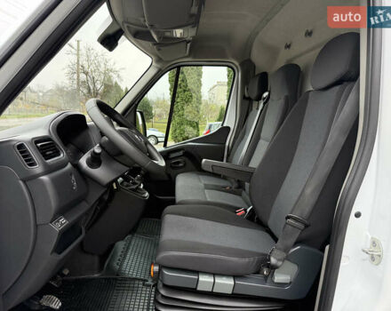 Белый Рено Мастер, объемом двигателя 2.3 л и пробегом 195 тыс. км за 22100 $, фото 47 на Automoto.ua