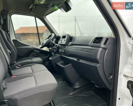 Білий Рено Мастєр, об'ємом двигуна 2.3 л та пробігом 105 тис. км за 21400 $, фото 30 на Automoto.ua