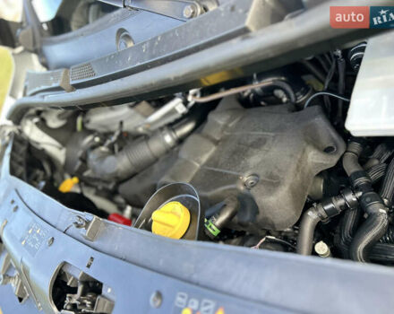 Білий Рено Мастєр, об'ємом двигуна 2.3 л та пробігом 108 тис. км за 21400 $, фото 47 на Automoto.ua