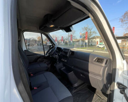 Білий Рено Мастєр, об'ємом двигуна 2.3 л та пробігом 220 тис. км за 25000 $, фото 24 на Automoto.ua