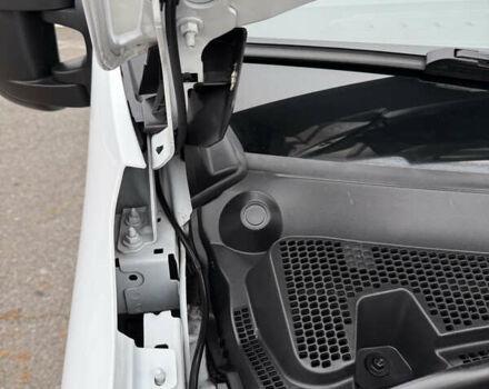 Белый Рено Мастер, объемом двигателя 2.3 л и пробегом 195 тыс. км за 22100 $, фото 71 на Automoto.ua