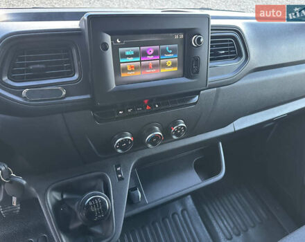 Белый Рено Мастер, объемом двигателя 2.3 л и пробегом 226 тыс. км за 27000 $, фото 20 на Automoto.ua