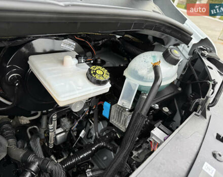 Белый Рено Мастер, объемом двигателя 2.3 л и пробегом 195 тыс. км за 22100 $, фото 69 на Automoto.ua