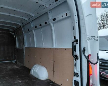 Белый Рено Мастер, объемом двигателя 2.3 л и пробегом 92 тыс. км за 25000 $, фото 17 на Automoto.ua