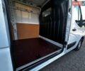 Белый Рено Мастер, объемом двигателя 2.3 л и пробегом 138 тыс. км за 23387 $, фото 12 на Automoto.ua