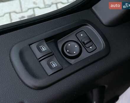 Белый Рено Мастер, объемом двигателя 2.3 л и пробегом 57 тыс. км за 26999 $, фото 10 на Automoto.ua