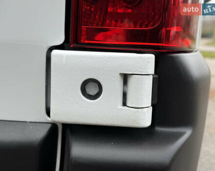 Белый Рено Мастер, объемом двигателя 2.3 л и пробегом 195 тыс. км за 22100 $, фото 19 на Automoto.ua