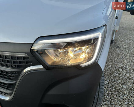 Белый Рено Мастер, объемом двигателя 2.3 л и пробегом 226 тыс. км за 27000 $, фото 14 на Automoto.ua