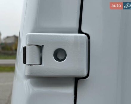 Белый Рено Мастер, объемом двигателя 2.3 л и пробегом 195 тыс. км за 22100 $, фото 16 на Automoto.ua