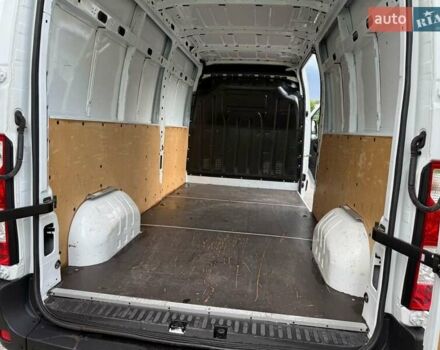 Білий Рено Мастєр, об'ємом двигуна 2.3 л та пробігом 94 тис. км за 27000 $, фото 69 на Automoto.ua