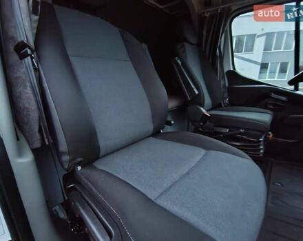 Белый Рено Мастер, объемом двигателя 2.3 л и пробегом 288 тыс. км за 21999 $, фото 34 на Automoto.ua