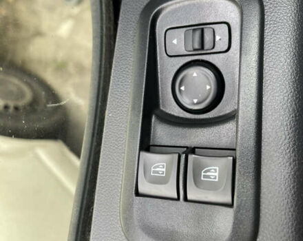 Білий Рено Мастєр, об'ємом двигуна 2.3 л та пробігом 220 тис. км за 25000 $, фото 40 на Automoto.ua