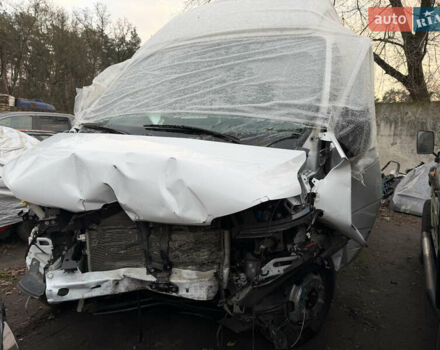 Белый Рено Мастер, объемом двигателя 2.3 л и пробегом 34 тыс. км за 17500 $, фото 4 на Automoto.ua