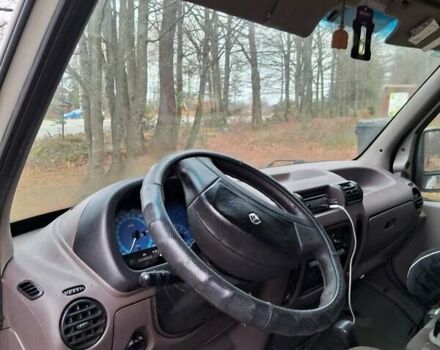 Білий Рено Мастєр, об'ємом двигуна 2.2 л та пробігом 300 тис. км за 3999 $, фото 13 на Automoto.ua