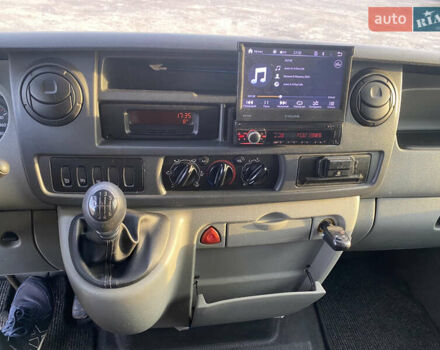 Білий Рено Мастєр, об'ємом двигуна 2.5 л та пробігом 455 тис. км за 8500 $, фото 42 на Automoto.ua