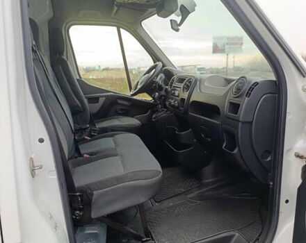 Белый Рено Мастер, объемом двигателя 2.3 л и пробегом 427 тыс. км за 9000 $, фото 14 на Automoto.ua