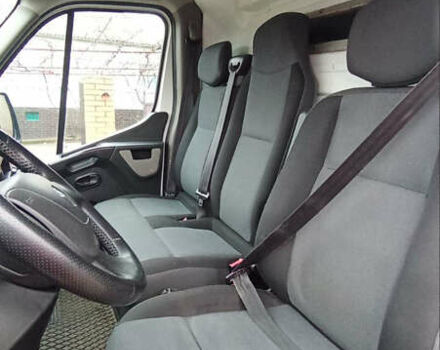 Белый Рено Мастер, объемом двигателя 2.3 л и пробегом 255 тыс. км за 12100 $, фото 6 на Automoto.ua