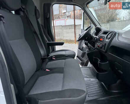 Белый Рено Мастер, объемом двигателя 2.3 л и пробегом 265 тыс. км за 22900 $, фото 42 на Automoto.ua