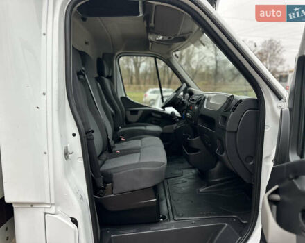 Белый Рено Мастер, объемом двигателя 2.3 л и пробегом 385 тыс. км за 17900 $, фото 17 на Automoto.ua