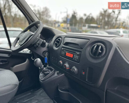 Белый Рено Мастер, объемом двигателя 2.3 л и пробегом 385 тыс. км за 17900 $, фото 18 на Automoto.ua