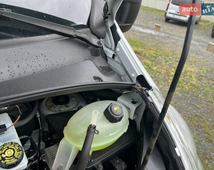 Білий Рено Мастєр, об'ємом двигуна 2.3 л та пробігом 296 тис. км за 14600 $, фото 8 на Automoto.ua