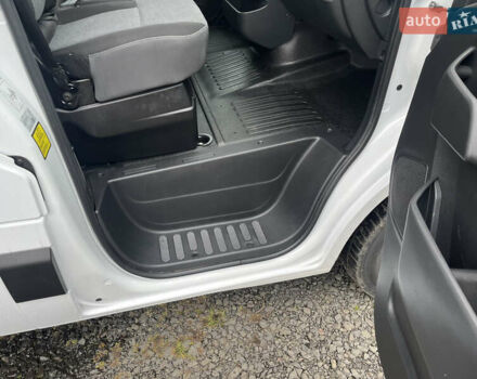 Білий Рено Мастєр, об'ємом двигуна 2.3 л та пробігом 296 тис. км за 14600 $, фото 39 на Automoto.ua