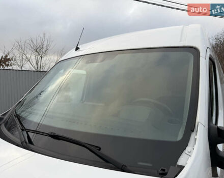 Белый Рено Мастер, объемом двигателя 2.3 л и пробегом 208 тыс. км за 20949 $, фото 15 на Automoto.ua