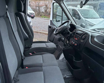 Белый Рено Мастер, объемом двигателя 2.3 л и пробегом 215 тыс. км за 19900 $, фото 11 на Automoto.ua