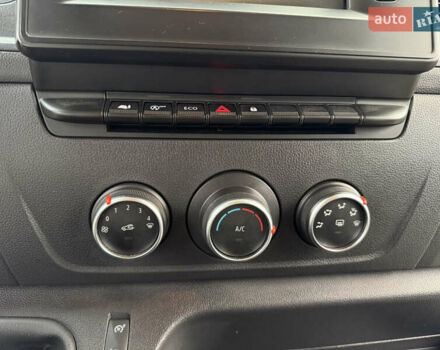 Белый Рено Мастер, объемом двигателя 2.3 л и пробегом 208 тыс. км за 20949 $, фото 34 на Automoto.ua