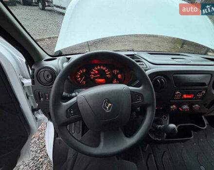 Белый Рено Мастер, объемом двигателя 2.3 л и пробегом 215 тыс. км за 19900 $, фото 8 на Automoto.ua