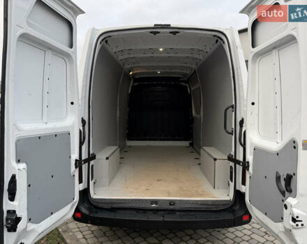 Белый Рено Мастер, объемом двигателя 2.3 л и пробегом 208 тыс. км за 20949 $, фото 30 на Automoto.ua