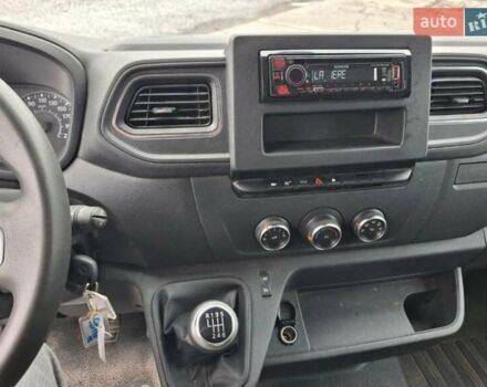 Білий Рено Мастєр, об'ємом двигуна 2.3 л та пробігом 107 тис. км за 28999 $, фото 10 на Automoto.ua