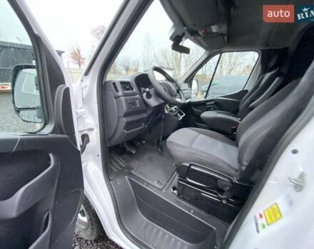 Белый Рено Мастер, объемом двигателя 2.3 л и пробегом 288 тыс. км за 22999 $, фото 35 на Automoto.ua