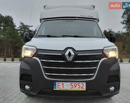 Белый Рено Мастер, объемом двигателя 2.3 л и пробегом 300 тыс. км за 22499 $, фото 2 на Automoto.ua