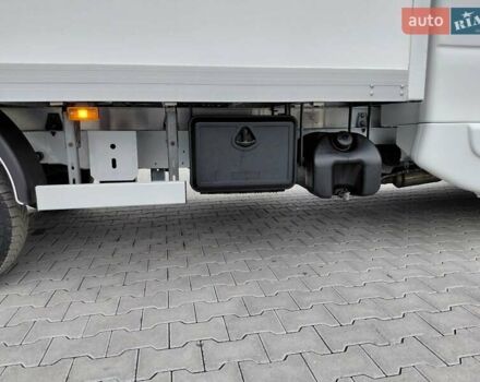 Белый Рено Мастер, объемом двигателя 2.3 л и пробегом 300 тыс. км за 22499 $, фото 12 на Automoto.ua