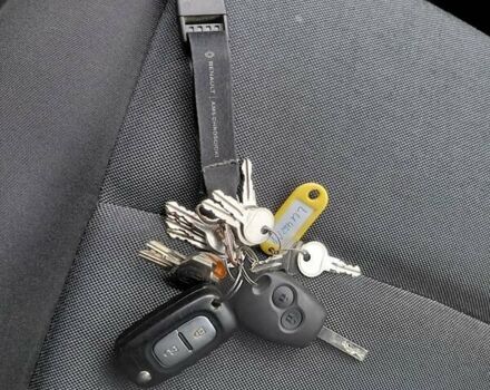 Белый Рено Мастер, объемом двигателя 2.3 л и пробегом 300 тыс. км за 22499 $, фото 80 на Automoto.ua